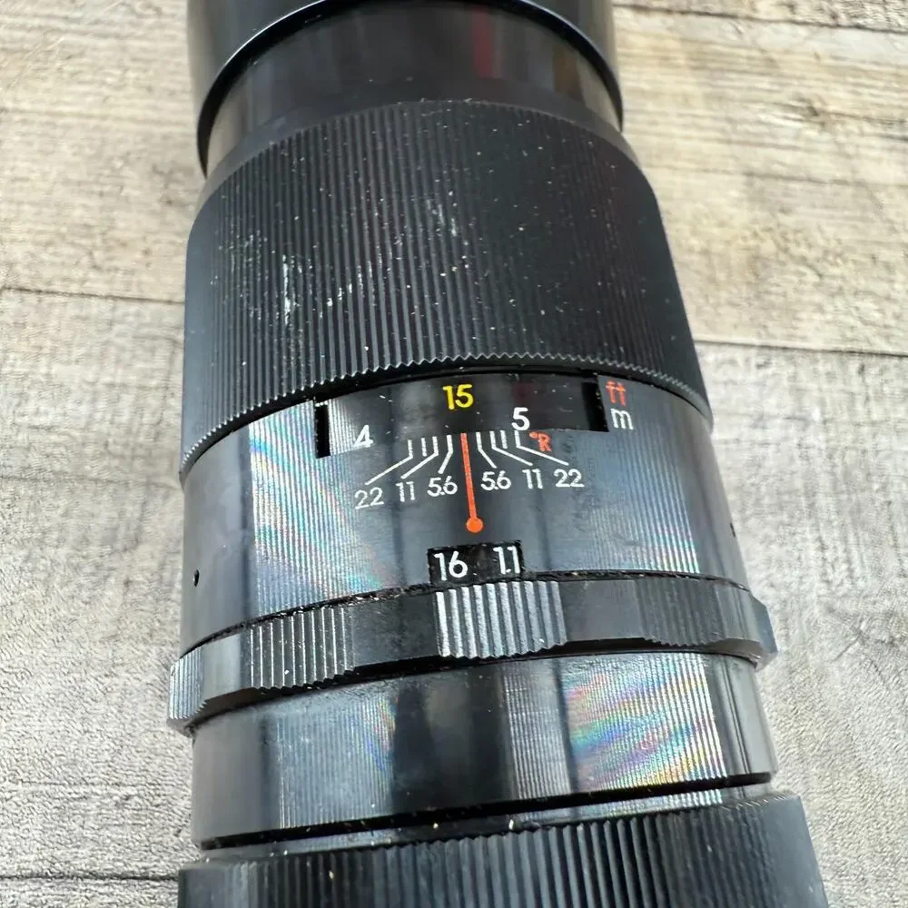Yashica Yashinon-DX 200mm Lens 1:4 Auto Focus